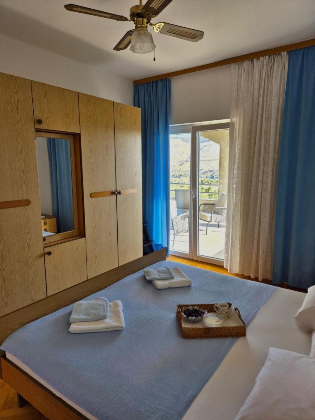 Apartments Josi - Parking And Barbecue Grebaštica Esterno foto