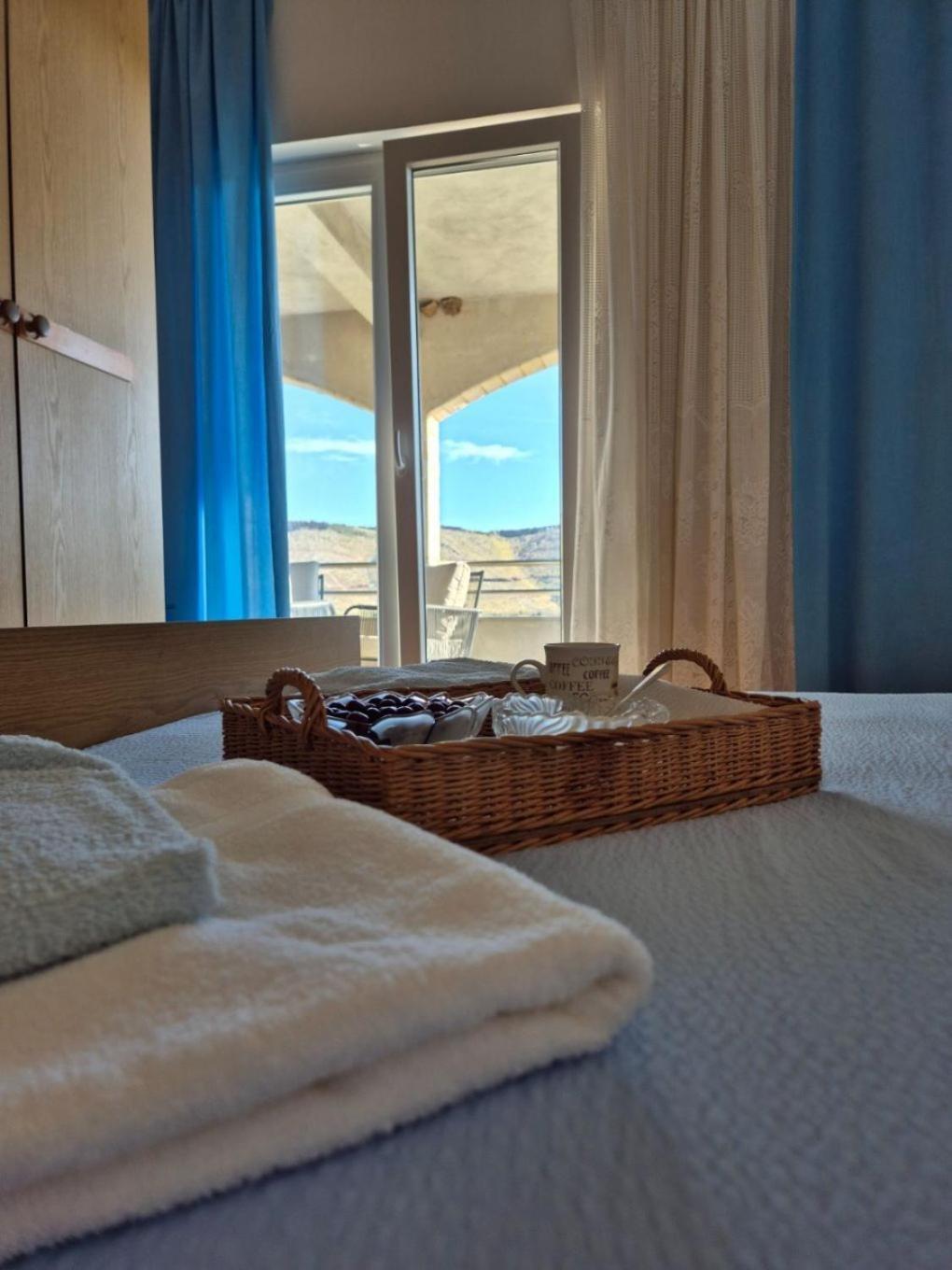 Apartments Josi - Parking And Barbecue Grebaštica Esterno foto